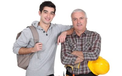 Quiero contratar a mi hijo con un contrato de formación en alternancia, ¿es posible?