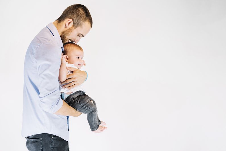 ¿Cómo es el nuevo permiso de paternidad? ¿Cuántas semanas tengo?