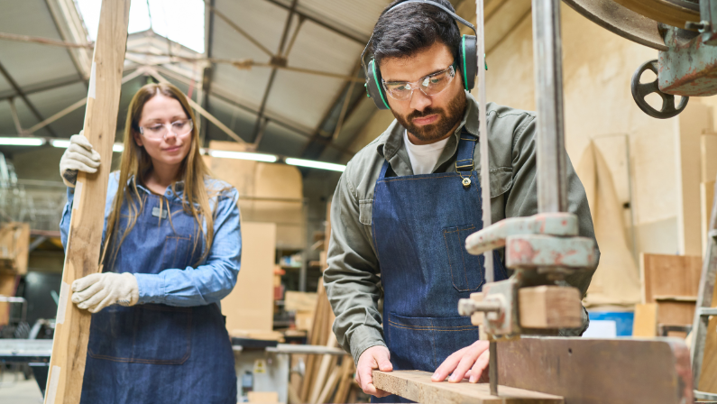 Contrato de formación: requisitos según la edad del trabajador