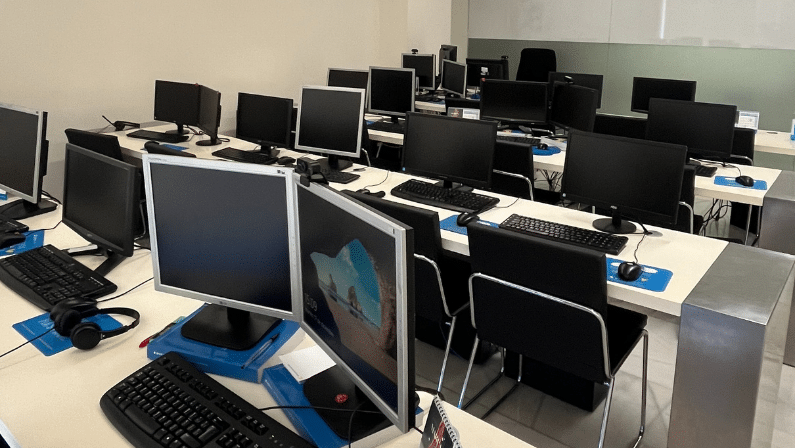 Aula Informatica Grupo2000