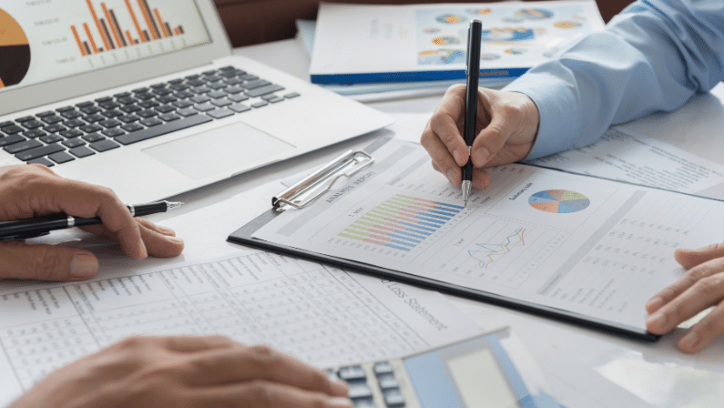 Legalización de libros contables y societarios: obligaciones y plazos